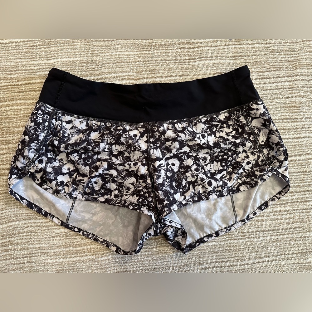 Lululemon Run: Speed Short *4-way Stretch with 2in inseam